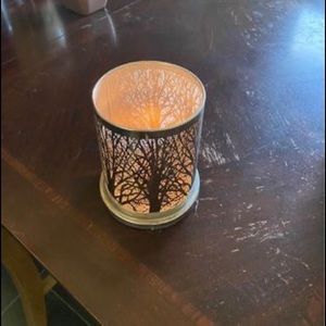 Partylite Votive holder, silver, lots of delays that reflect when lite